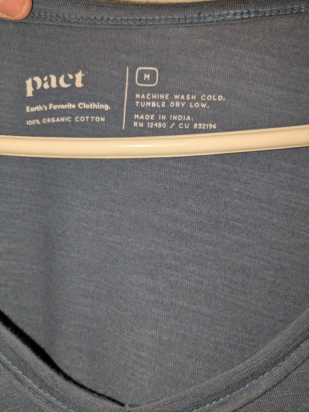 pact v-neck t-shirt dress with side pockets, blue, size M - Picture 4 of 4